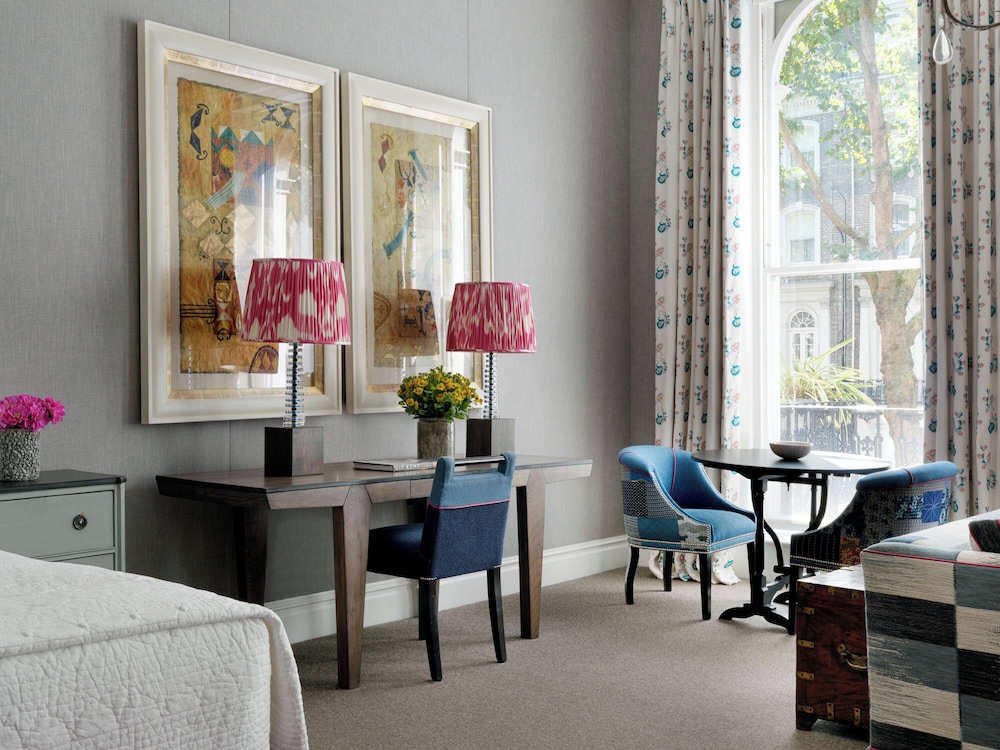 Knightsbridge Suite photo 2