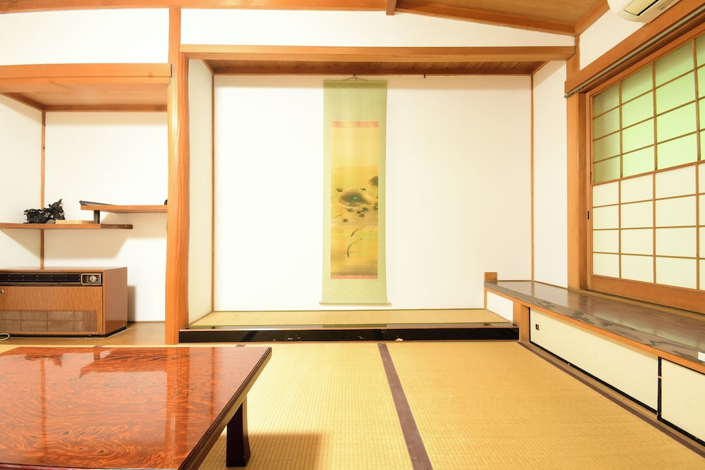 Japanese Style Room, 6 Tatami Mats, Private Toilet, Non Smoking photo 2