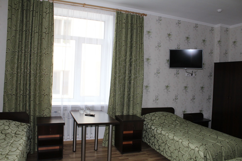 Quadruple Room (with Shower) photo 3