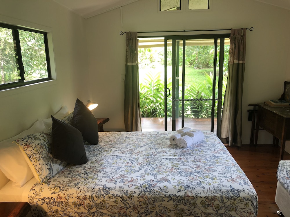 Deluxe Cottage, Balcony (Triple Share Cabin) photo 1
