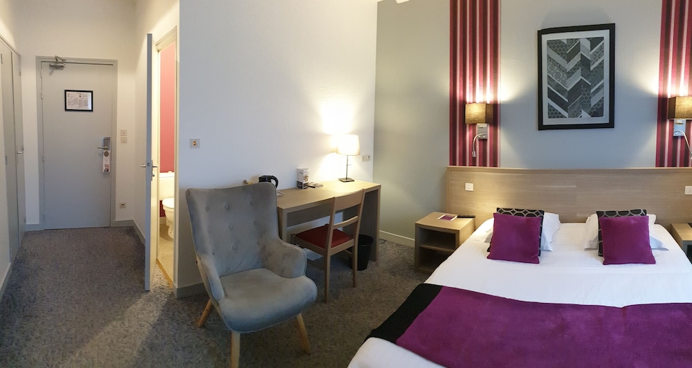 Superior Room - Photo 7