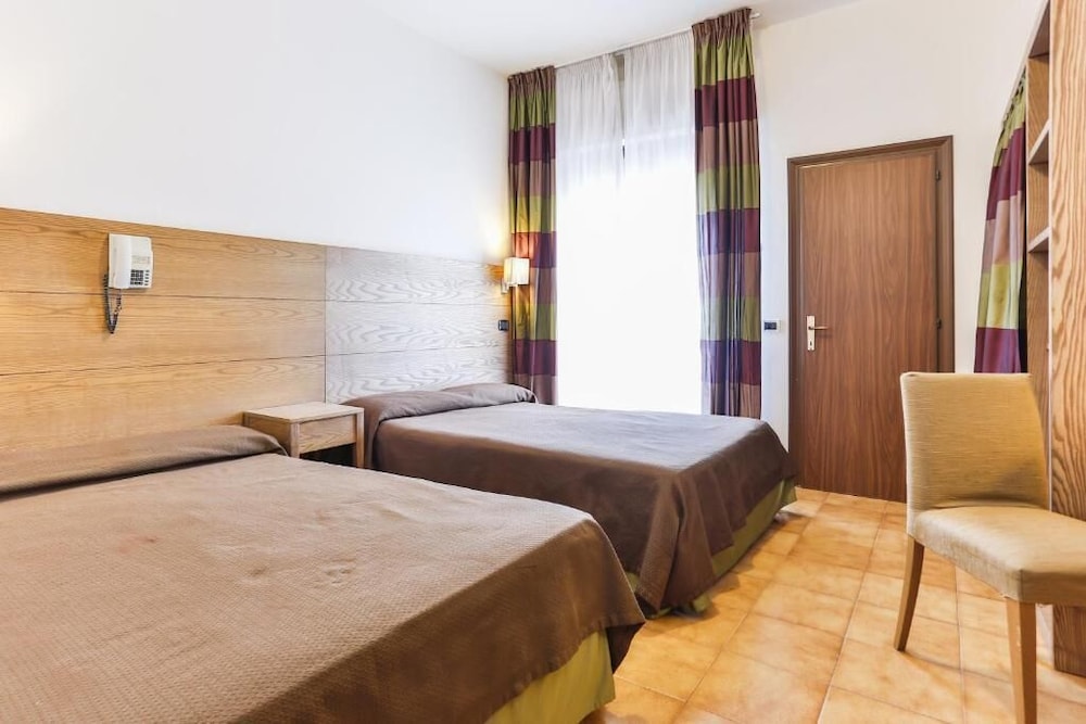 Comfort Quadruple Room