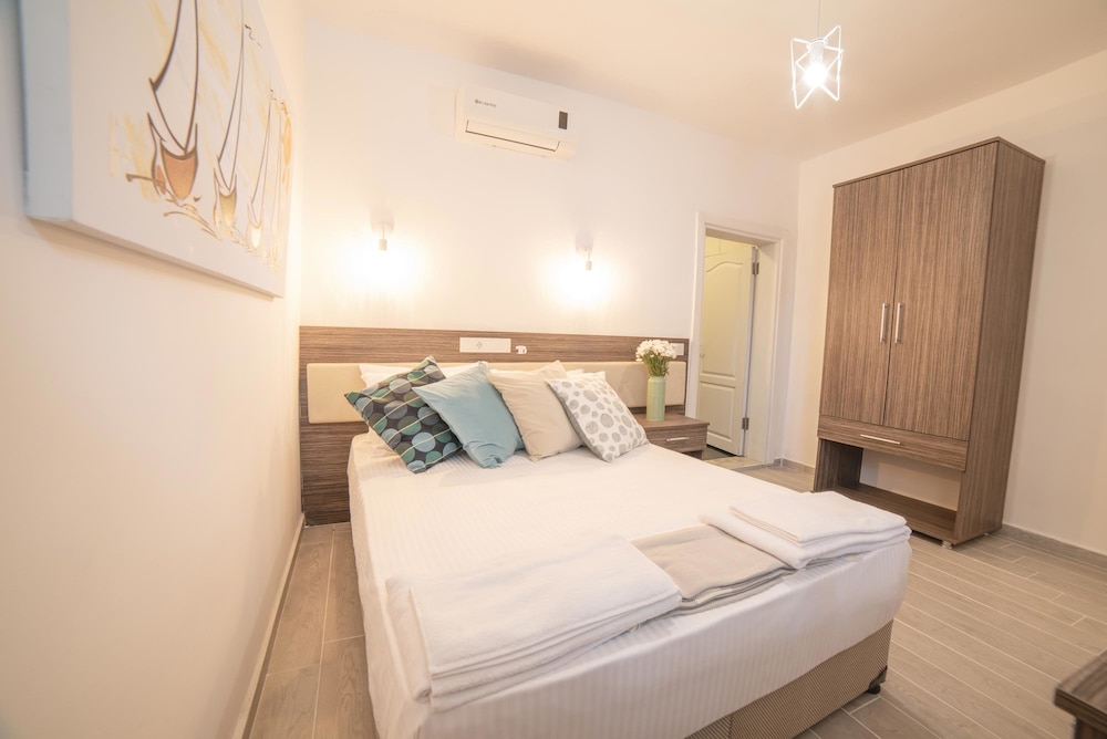 Standard Double Room photo 3