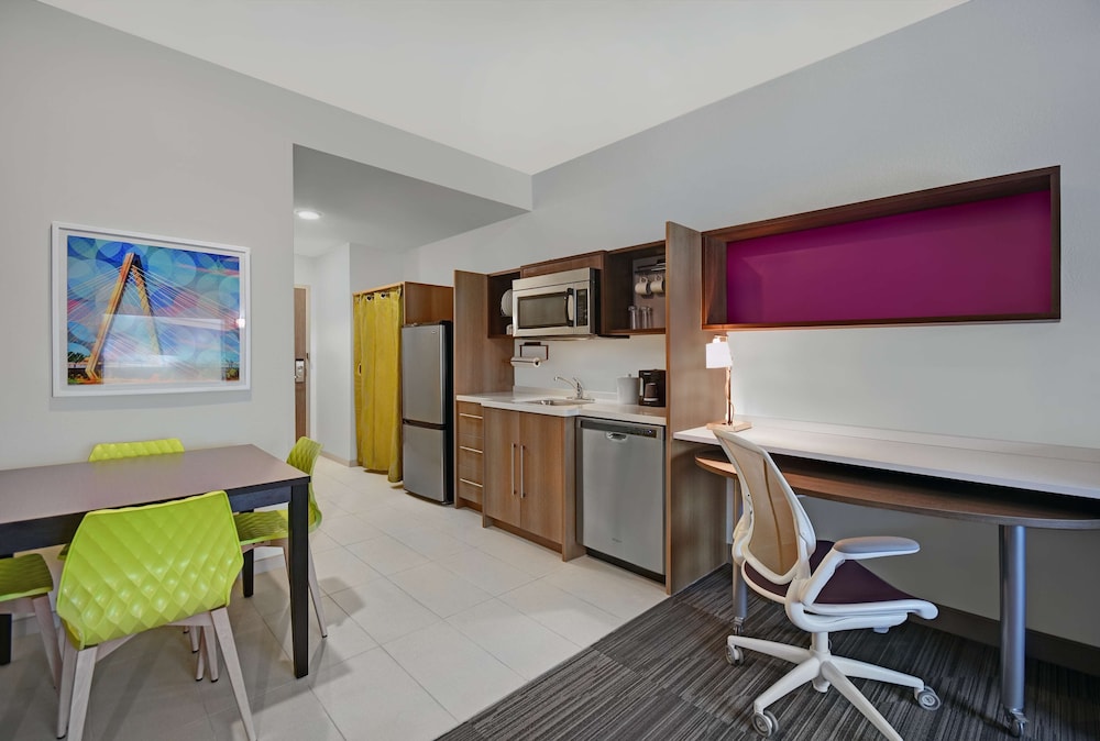 Suite, 1 King Bed, Accessible, Non Smoking (Hearing) - Photo 1