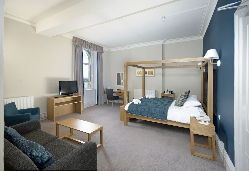 Standard Double Room - Photo 11