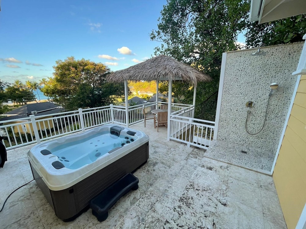 Junior Suite, 1 King Bed, Ocean View