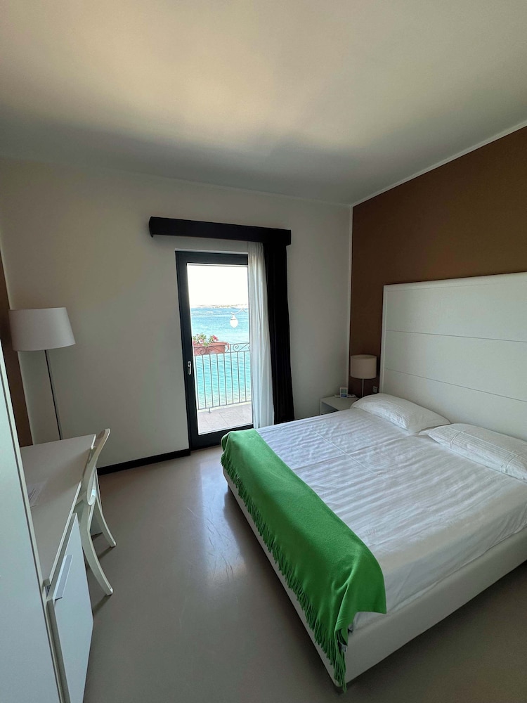 Superior Double or Twin Room, Balcony, Sea View