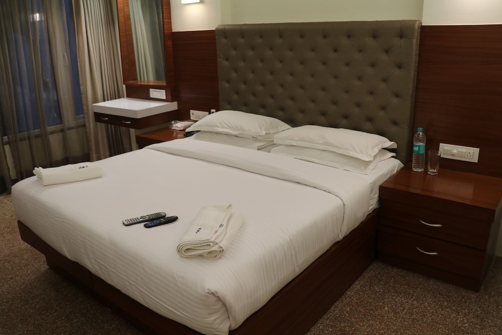 Premium Room - Photo 8