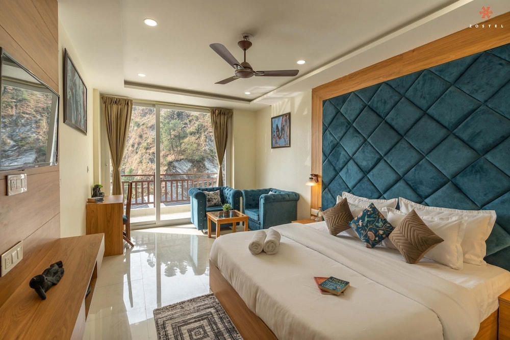 Deluxe Room - Photo 1