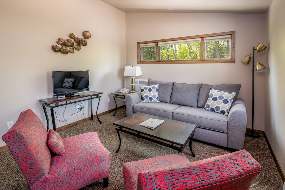 King Suite photo 2