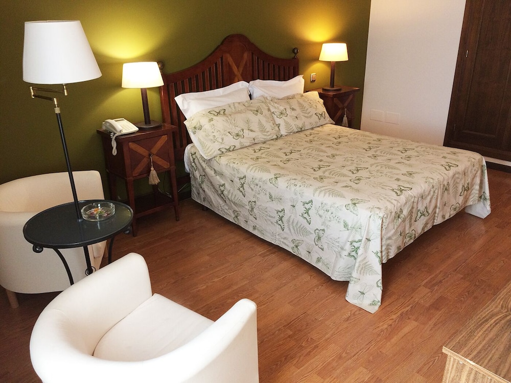 Basic Single Room