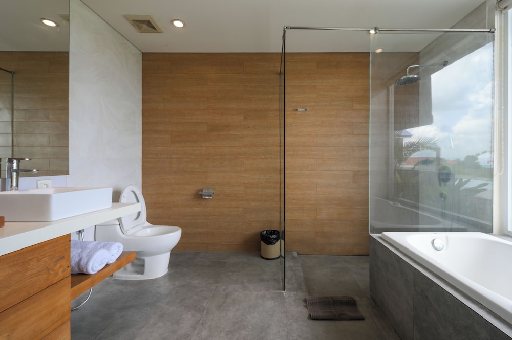 Two-Bedroom Villa with Private Pool - Photo 12