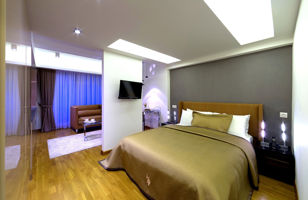 Family Suite, Connecting Rooms photo 3