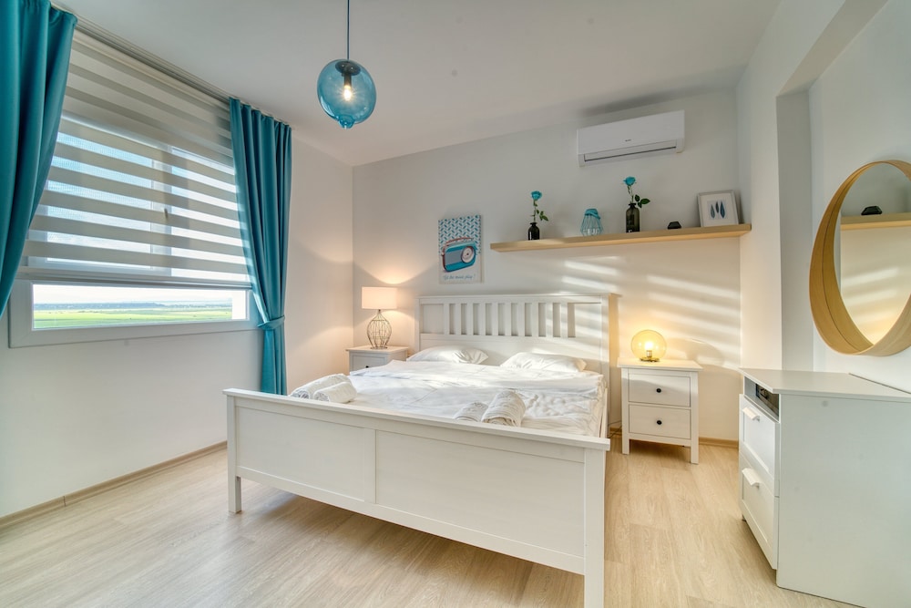 Deluxe Apartment, 2 Bedrooms - Photo 4