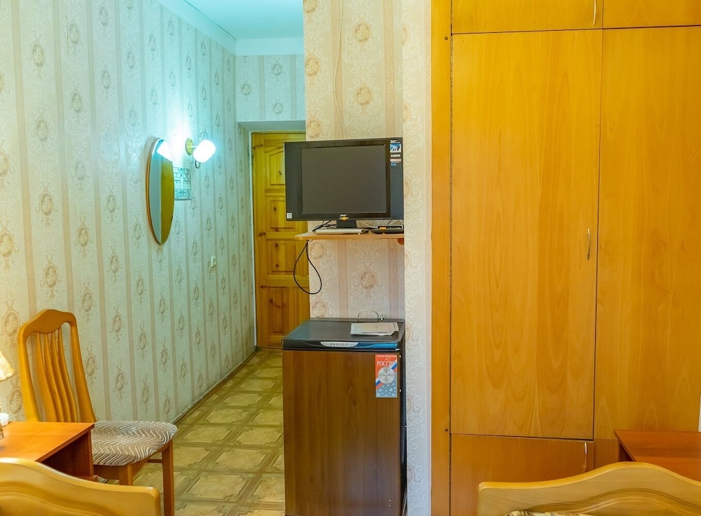 Standard Double or Twin Room photo 3