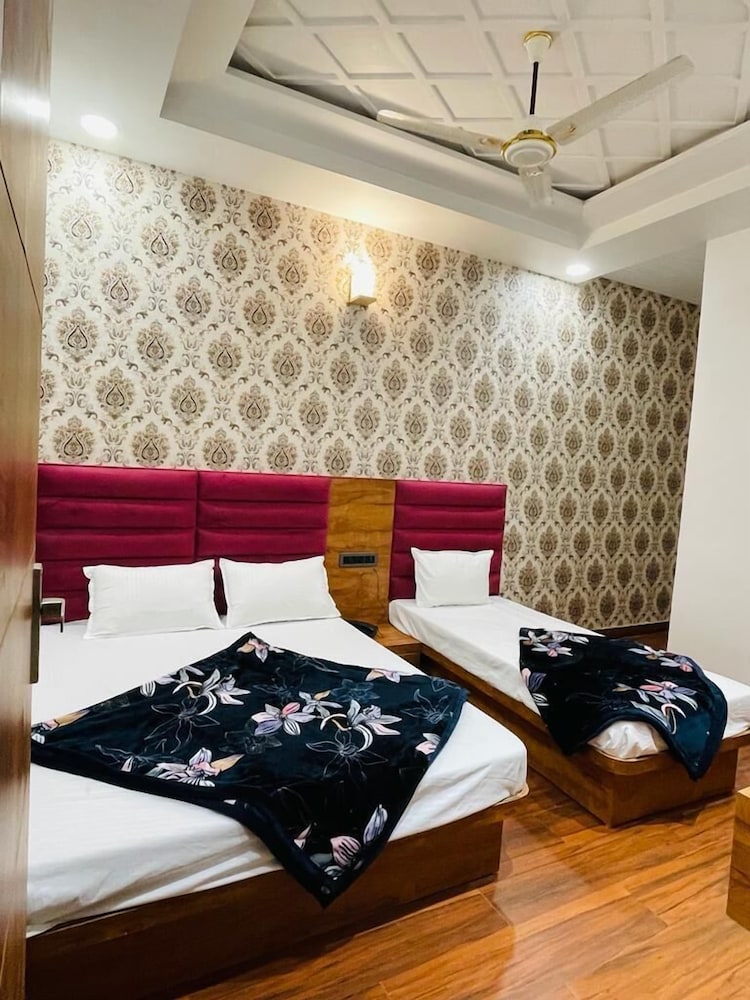 Deluxe Triple Room - Photo 1