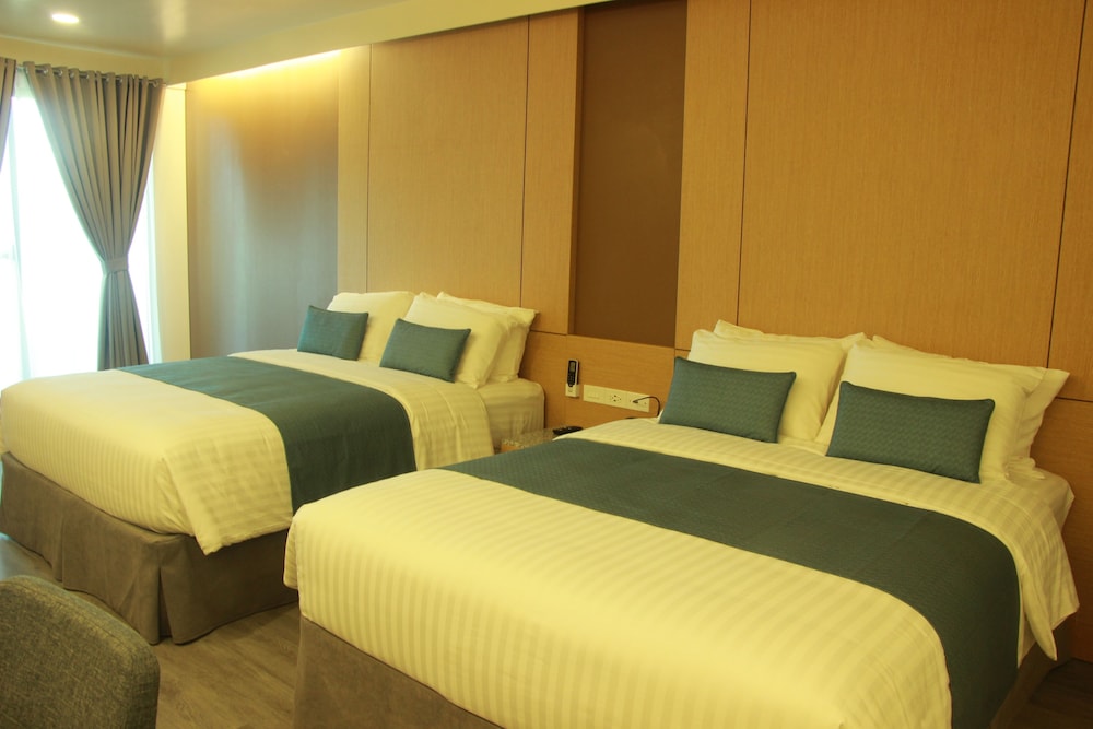 Deluxe Room - Photo 3