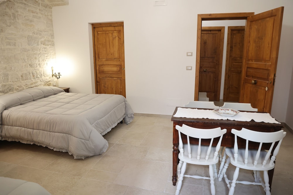 Superior Quadruple Room photo 2