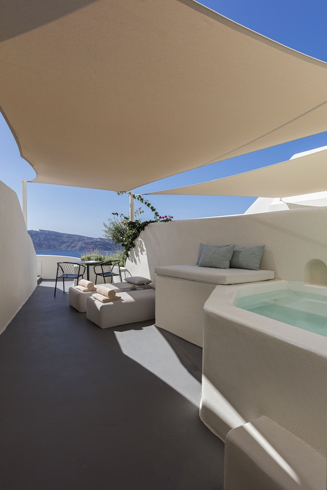 Superior Suite with Plunge Pool