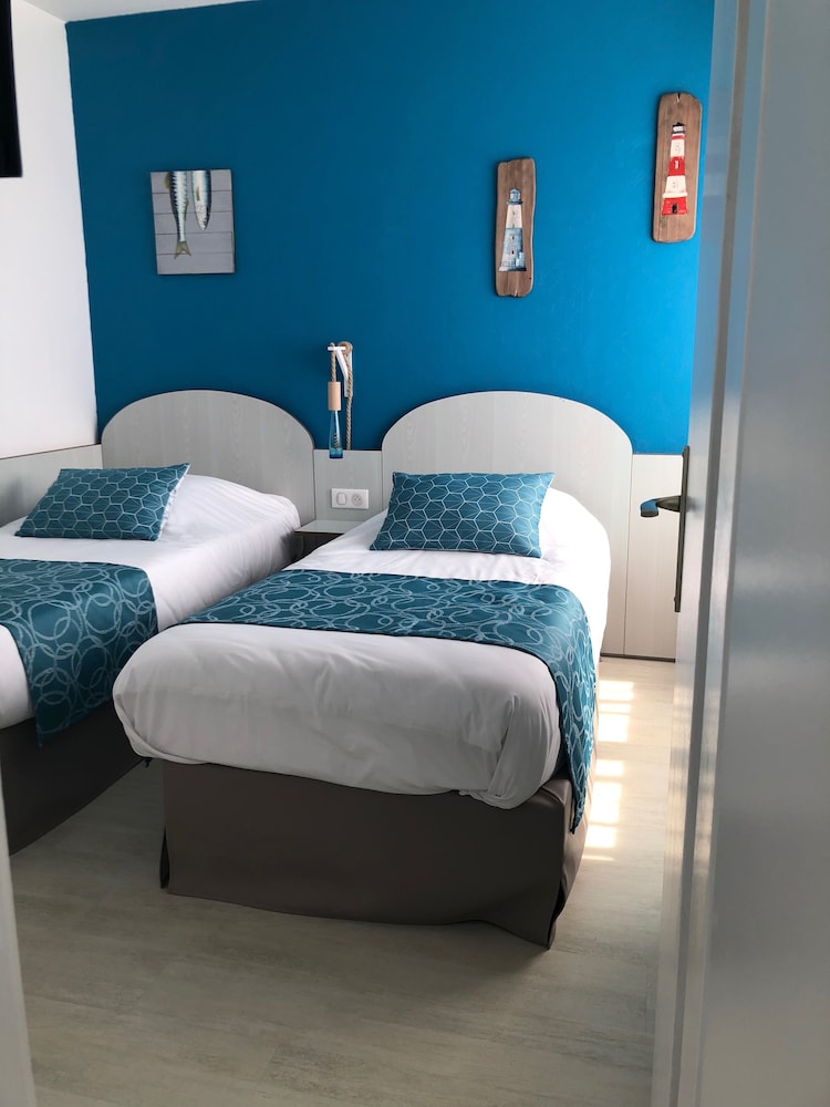 Comfort Connecting Quadruple Room - Photo 3