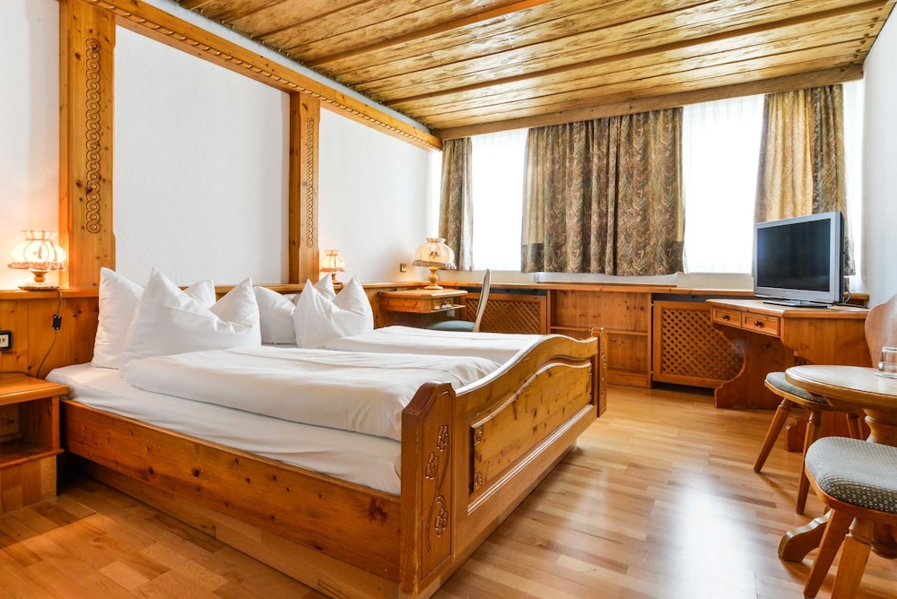 Standard Room photo 2