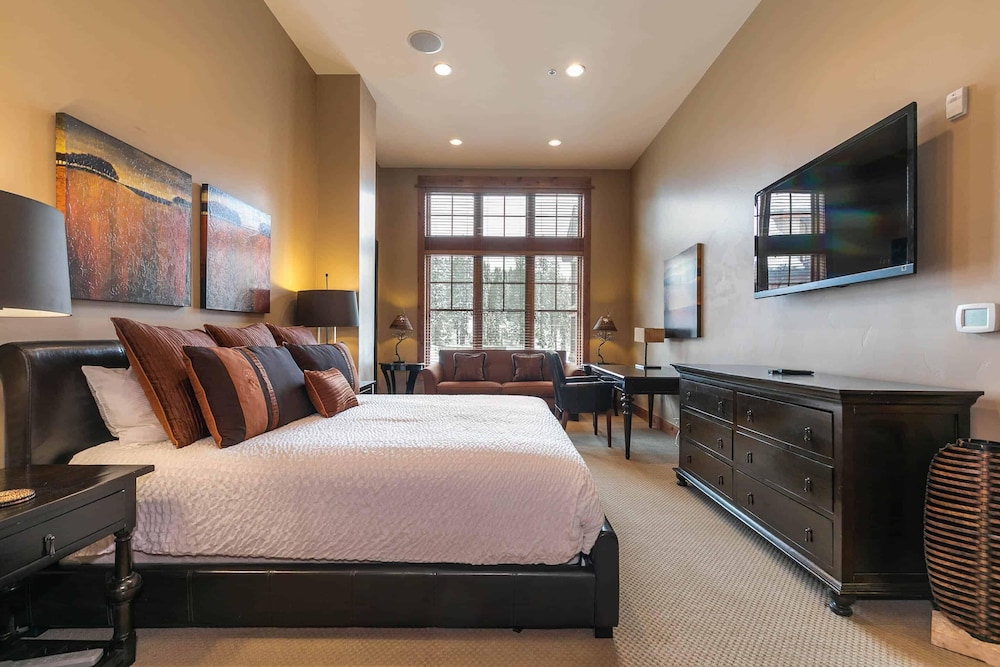 2 Bedroom - Catamount Lodge 408