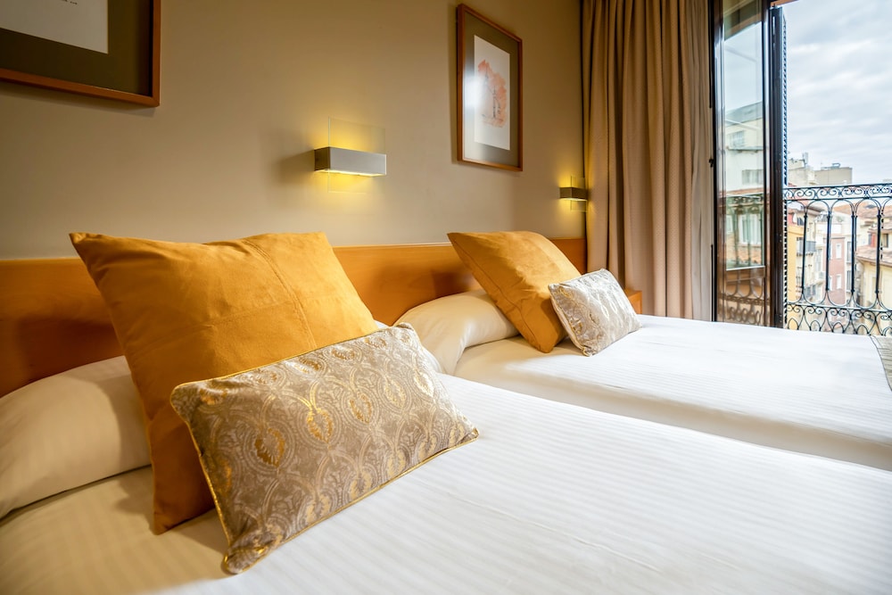 City Double Room - Photo 18
