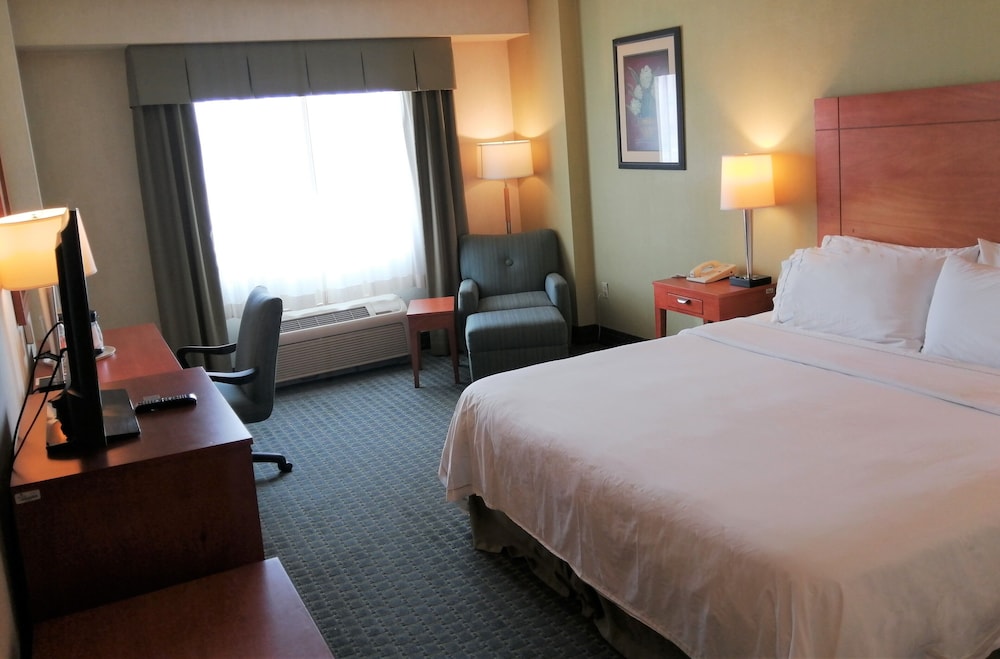Standard Room, 1 King Bed - Photo 2