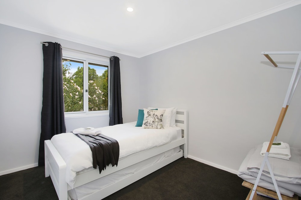 House, 3 Bedrooms photo 3