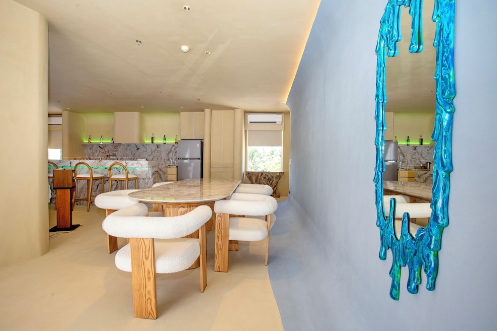 2 Bedroom Penthouse - The Bulabog Suite - Photo 14