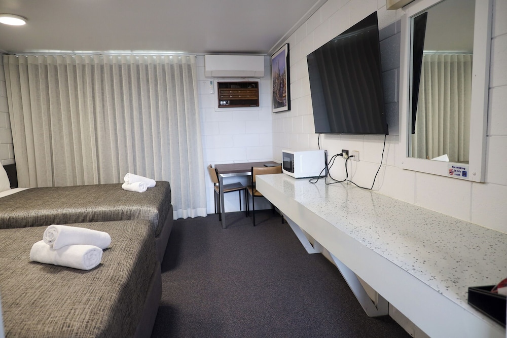 Superior Room, 1 King Bed - Photo 2