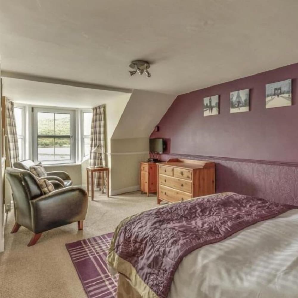 Deluxe Double Room, Ensuite (Lake and Mountain View)