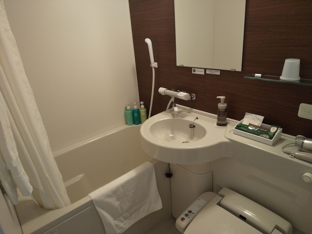 Superior Twin Room, Non Smoking - Photo 4