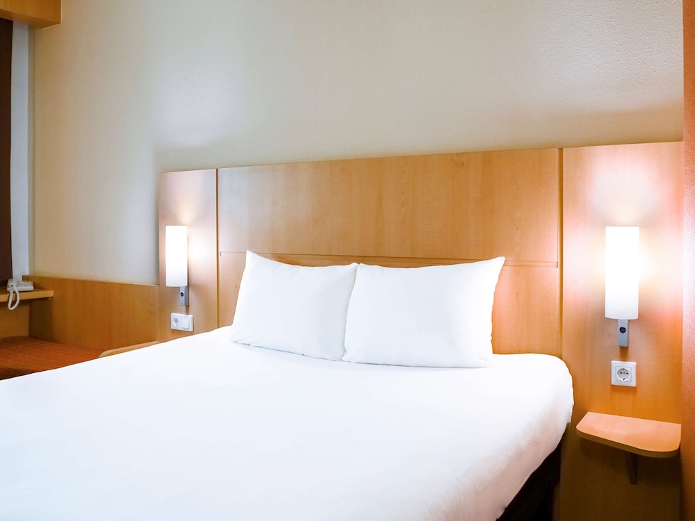 Standard Room, 1 Double Bed - Photo 8