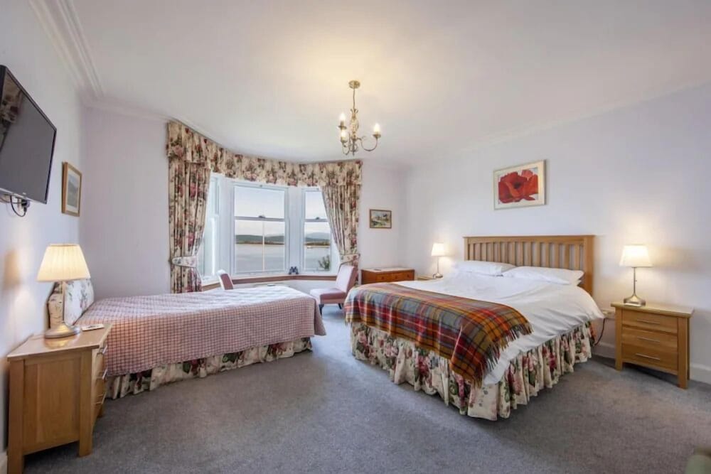 Superior Triple Room, Ocean View photo 1