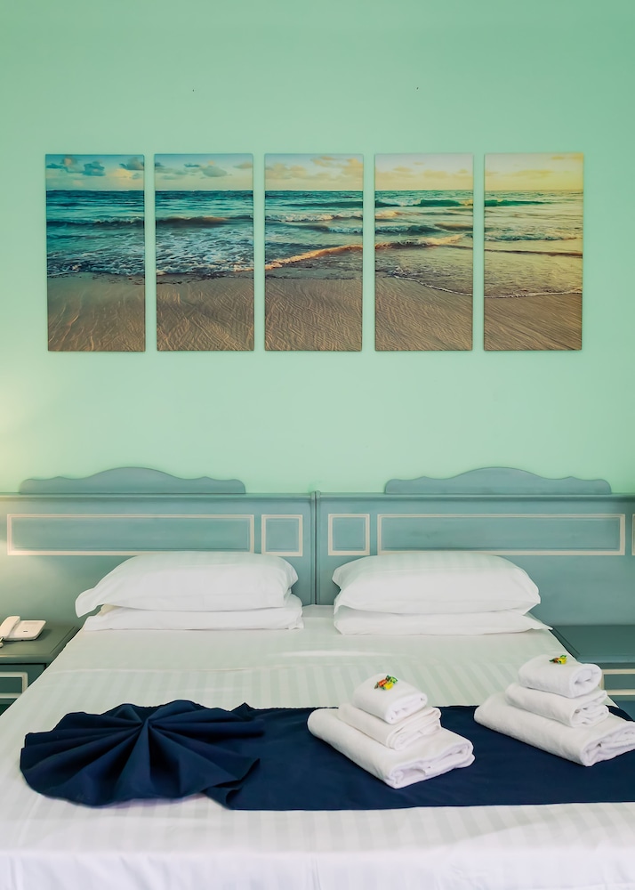 Double Room, Sea View - Photo 13