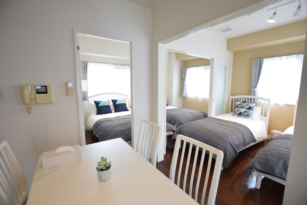 Basic Apartment (Bloom Nagahori 604)