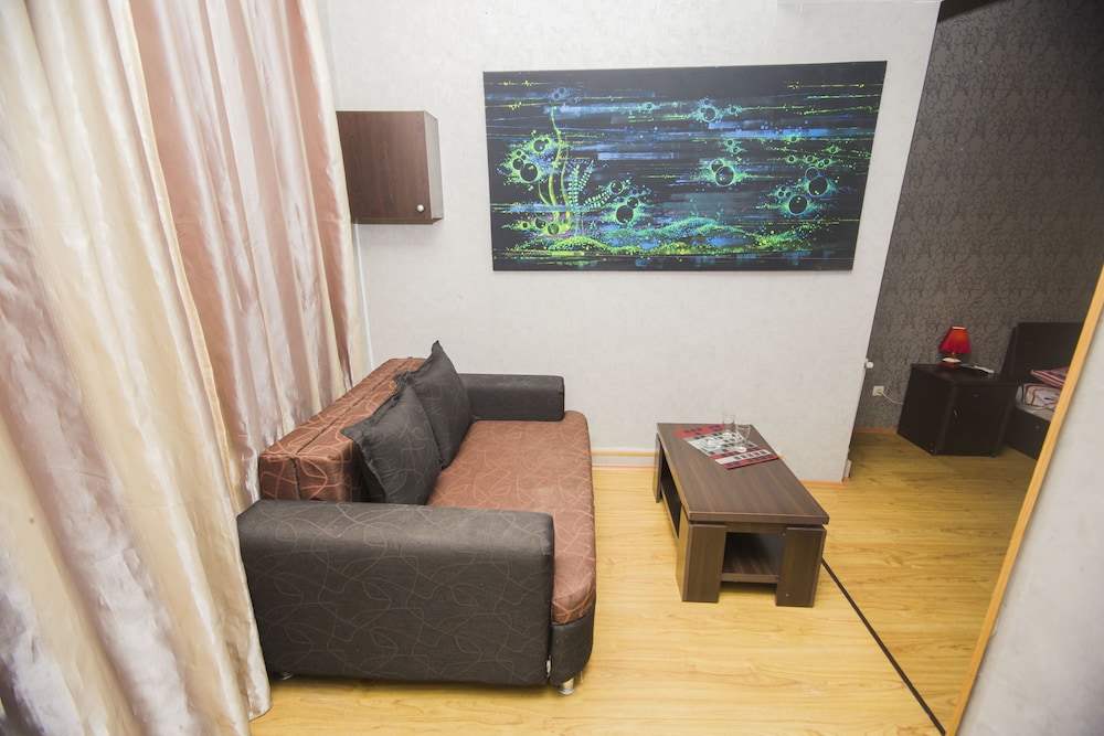 Comfort Family Room photo 3