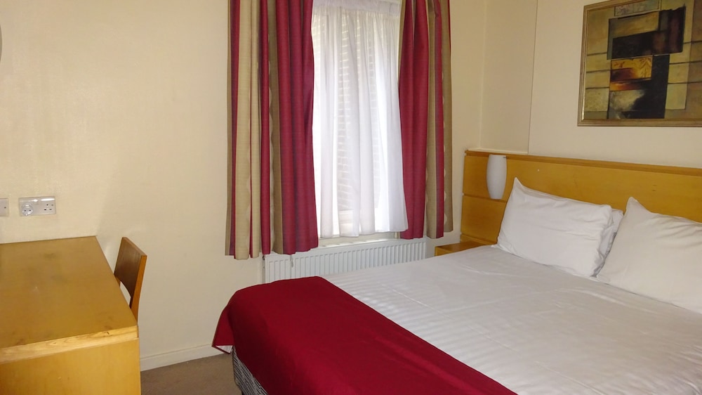 Economy Double Room photo 3