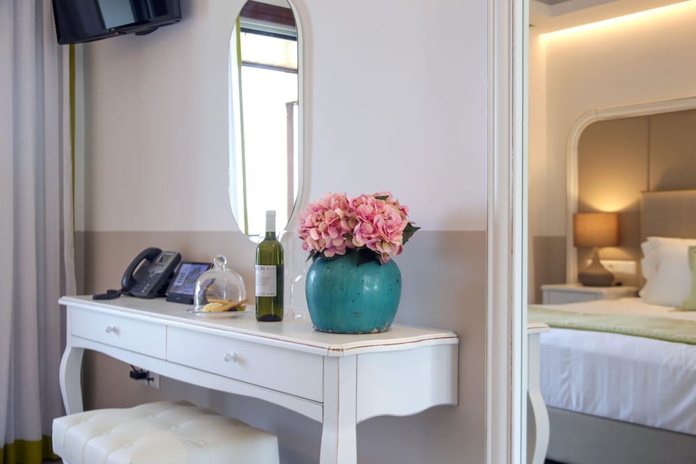 Two Bedroom Suite with Sea View photo 3