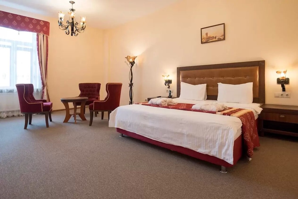 Luxury Studio Suite photo 1