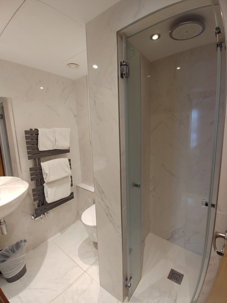 Superior Double or Twin Room photo 3