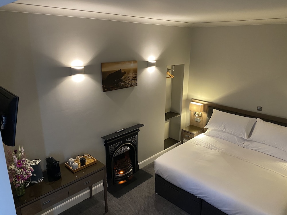 Deluxe Double Room, Ensuite, Sea View - Photo 5