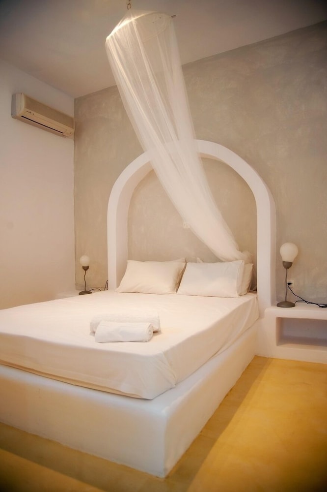 Superior Apartment, Partial Sea View photo 1