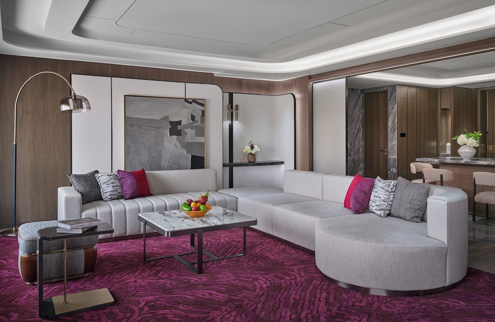 Suite (Ambassador) photo 1