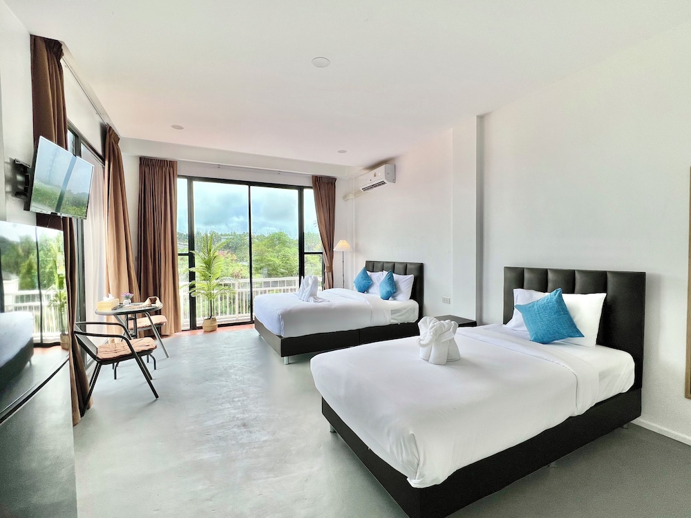 Triple Room, Balcony, Pool View