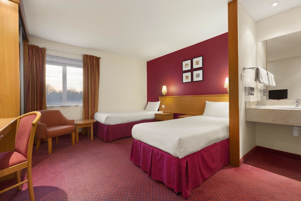 Comfort Room, 2 Twin Beds, Non Smoking - Photo 1
