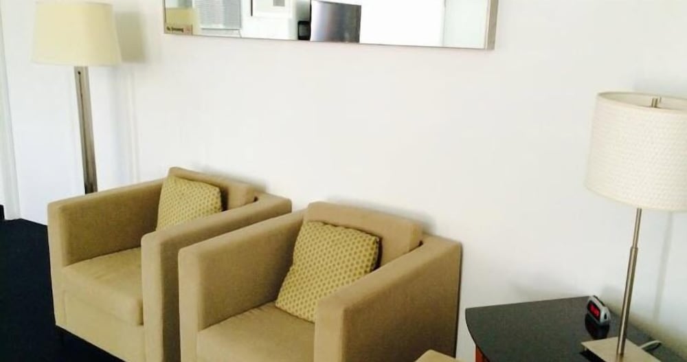 Standard Suite, Multiple Beds photo 1