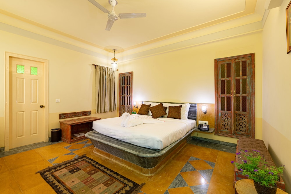 Deluxe Room - Photo 2