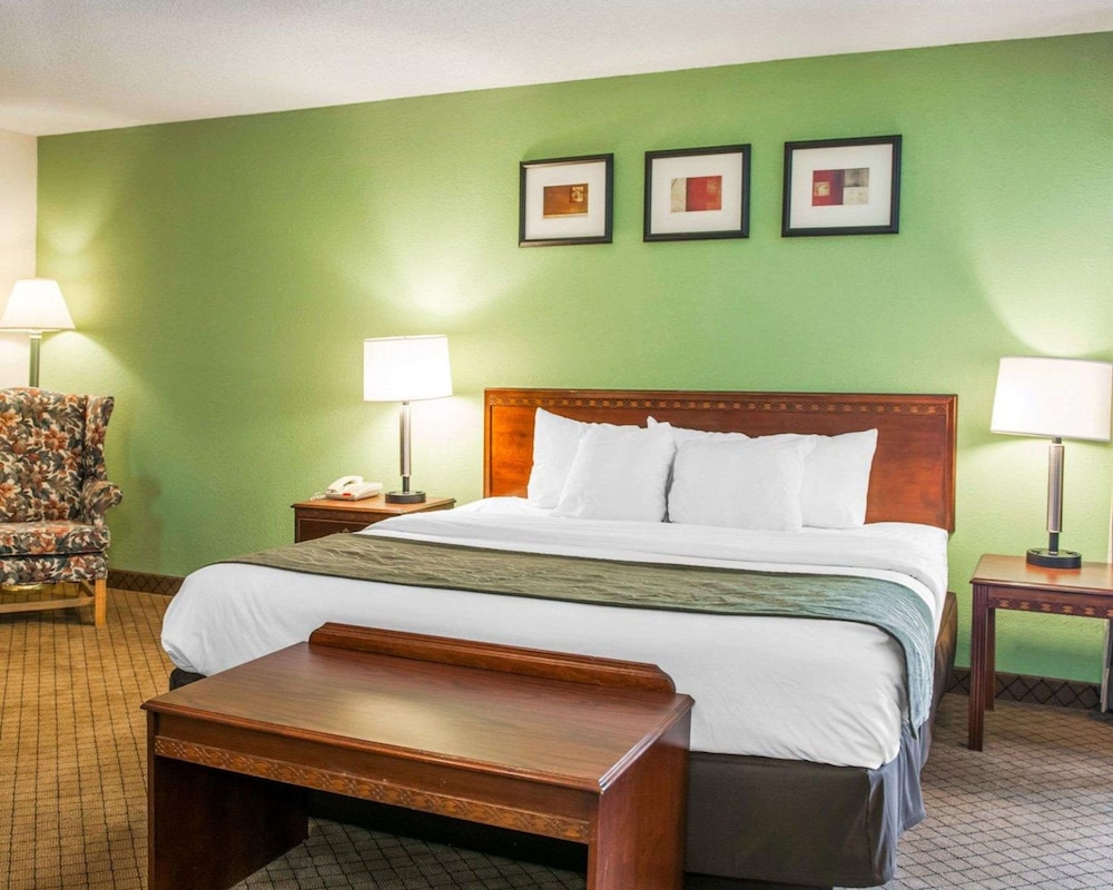 Standard Room, 2 Queen Beds, Accessible, Non Smoking (Accessible Tub) - Photo 4